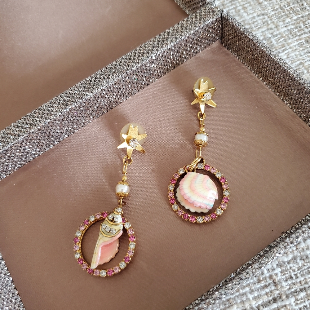 Vintage Lunch At the Ritz Shell Earrings